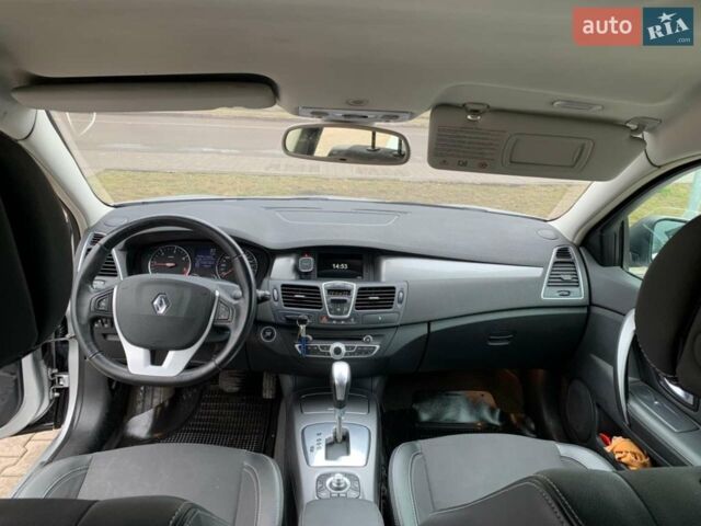 Сірий Рено Лагуна, об'ємом двигуна 2 л та пробігом 335 тис. км за 7600 $, фото 2 на Automoto.ua