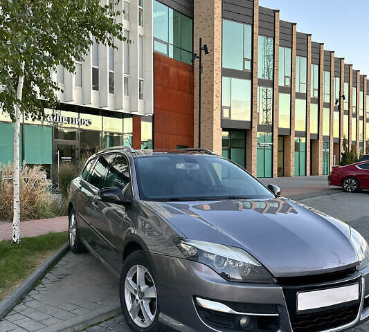 Сірий Рено Лагуна, об'ємом двигуна 1.5 л та пробігом 231 тис. км за 8600 $, фото 34 на Automoto.ua