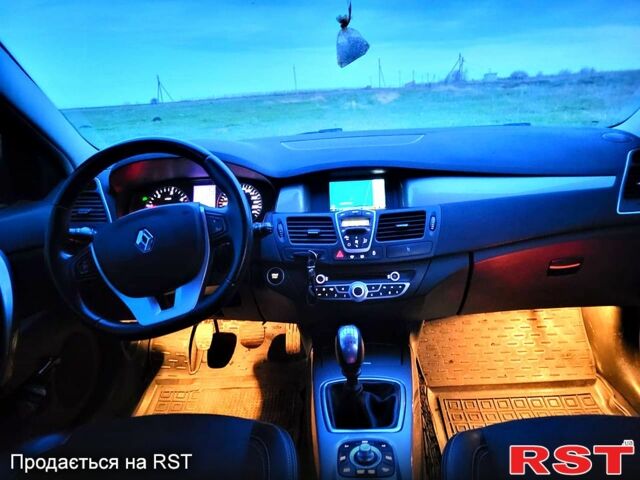 Серый Рено Лагуна, объемом двигателя 1.5 л и пробегом 290 тыс. км за 5900 $, фото 1 на Automoto.ua