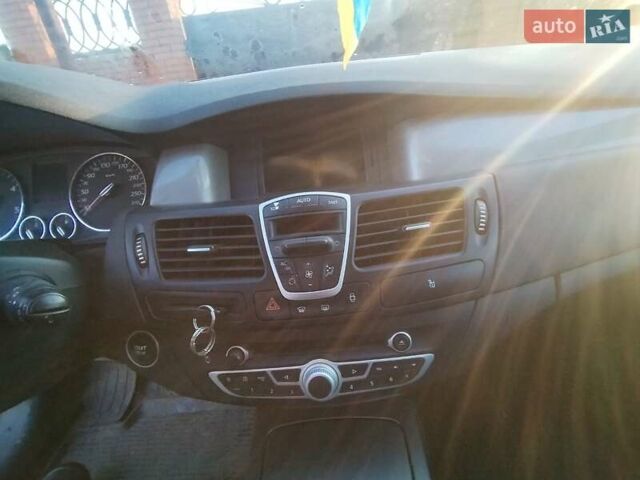 Серый Рено Лагуна, объемом двигателя 2 л и пробегом 262 тыс. км за 6500 $, фото 14 на Automoto.ua