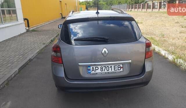 Серый Рено Лагуна, объемом двигателя 1.5 л и пробегом 300 тыс. км за 7150 $, фото 10 на Automoto.ua