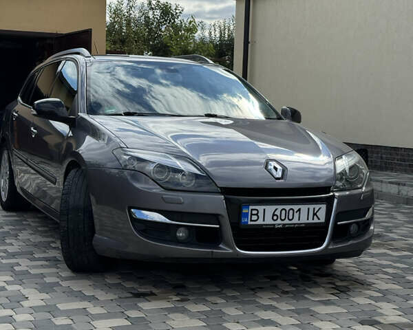 Серый Рено Лагуна, объемом двигателя 2 л и пробегом 294 тыс. км за 8900 $, фото 1 на Automoto.ua