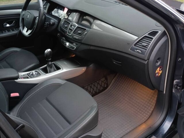 Серый Рено Лагуна, объемом двигателя 1.5 л и пробегом 352 тыс. км за 5800 $, фото 7 на Automoto.ua