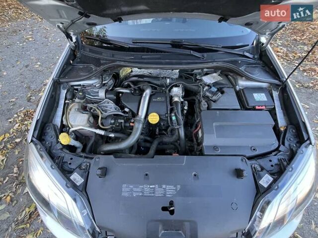 Серый Рено Лагуна, объемом двигателя 1.46 л и пробегом 285 тыс. км за 7000 $, фото 81 на Automoto.ua