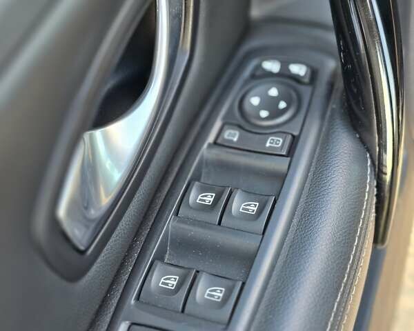 Сірий Рено Лагуна, об'ємом двигуна 2 л та пробігом 283 тис. км за 9376 $, фото 36 на Automoto.ua