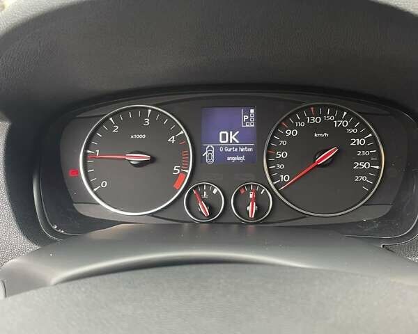 Серый Рено Лагуна, объемом двигателя 2 л и пробегом 225 тыс. км за 9500 $, фото 15 на Automoto.ua