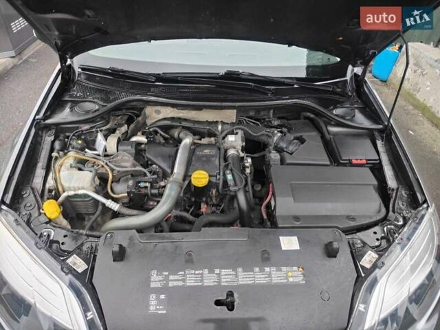 Серый Рено Лагуна, объемом двигателя 1.5 л и пробегом 220 тыс. км за 9300 $, фото 16 на Automoto.ua