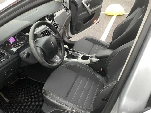 Серый Рено Лагуна, объемом двигателя 1.5 л и пробегом 334 тыс. км за 6900 $, фото 9 на Automoto.ua