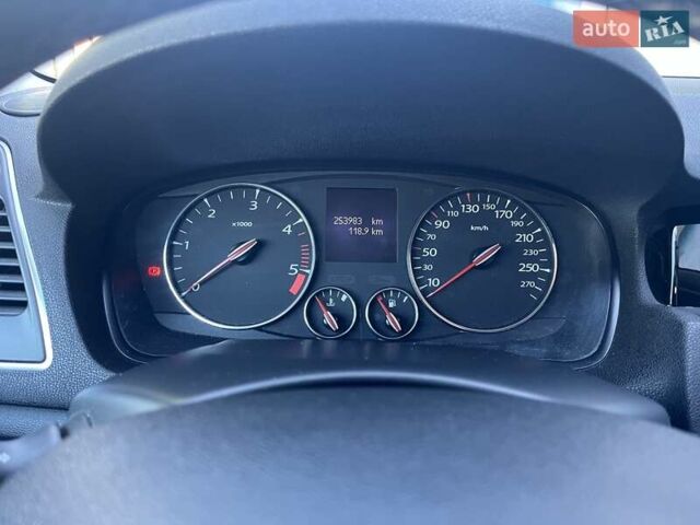 Серый Рено Лагуна, объемом двигателя 2 л и пробегом 255 тыс. км за 6500 $, фото 12 на Automoto.ua