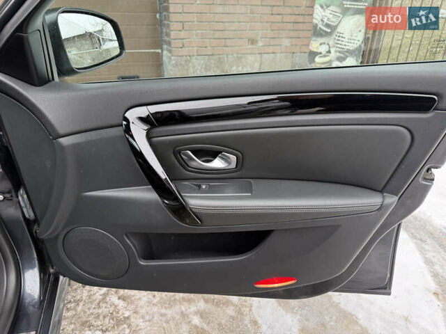 Серый Рено Лагуна, объемом двигателя 2 л и пробегом 270 тыс. км за 7999 $, фото 24 на Automoto.ua