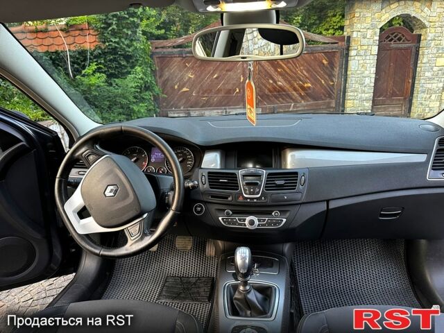 Серый Рено Лагуна, объемом двигателя 1.5 л и пробегом 260 тыс. км за 7200 $, фото 7 на Automoto.ua