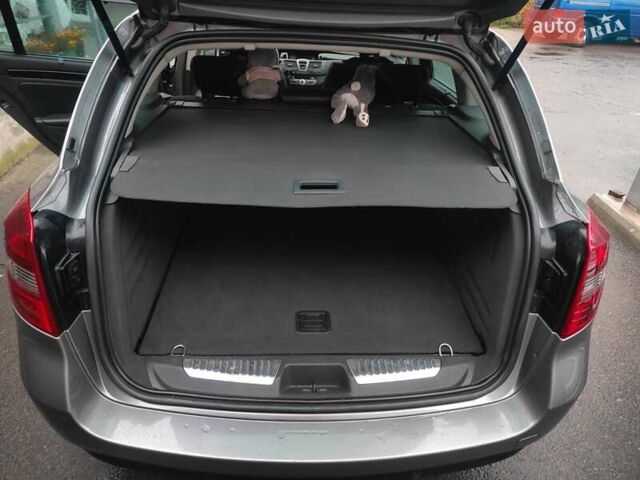 Серый Рено Лагуна, объемом двигателя 1.5 л и пробегом 220 тыс. км за 9300 $, фото 13 на Automoto.ua