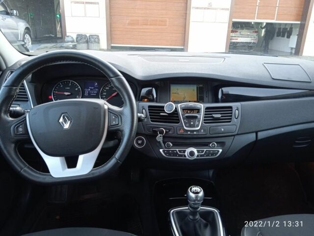 Серый Рено Лагуна, объемом двигателя 0 л и пробегом 290 тыс. км за 7300 $, фото 1 на Automoto.ua