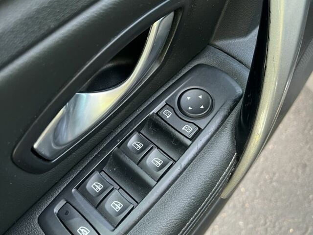 Серый Рено Лагуна, объемом двигателя 1.5 л и пробегом 345 тыс. км за 7000 $, фото 13 на Automoto.ua