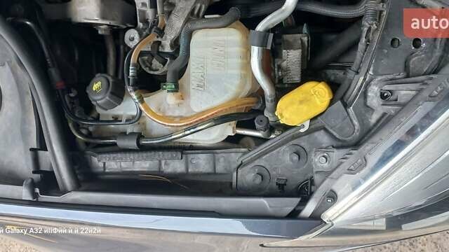 Сірий Рено Лагуна, об'ємом двигуна 2 л та пробігом 254 тис. км за 9300 $, фото 2 на Automoto.ua