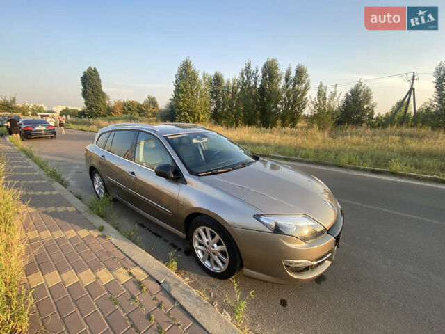 Серый Рено Лагуна, объемом двигателя 1.46 л и пробегом 232 тыс. км за 9500 $, фото 10 на Automoto.ua
