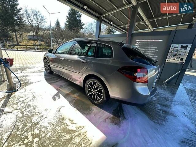 Серый Рено Лагуна, объемом двигателя 1.5 л и пробегом 210 тыс. км за 7500 $, фото 4 на Automoto.ua