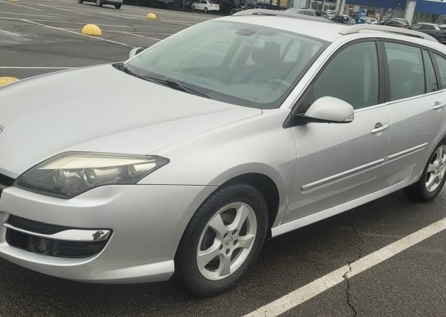 Серый Рено Лагуна, объемом двигателя 1.5 л и пробегом 334 тыс. км за 6900 $, фото 1 на Automoto.ua