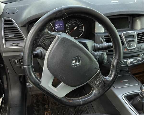 Серый Рено Лагуна, объемом двигателя 2 л и пробегом 224 тыс. км за 7900 $, фото 7 на Automoto.ua