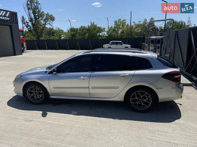 Сірий Рено Лагуна, об'ємом двигуна 2 л та пробігом 236 тис. км за 10800 $, фото 6 на Automoto.ua