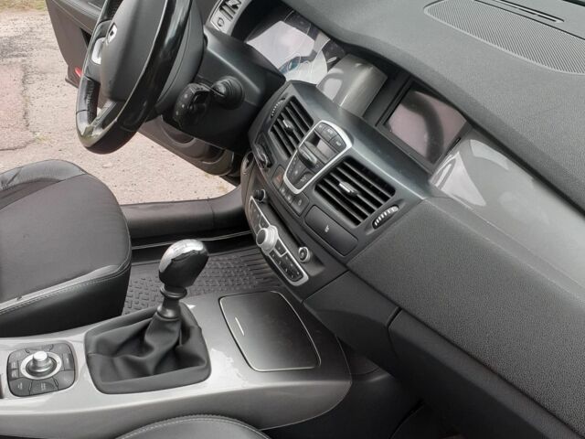 Серый Рено Лагуна, объемом двигателя 1.5 л и пробегом 253 тыс. км за 7200 $, фото 10 на Automoto.ua