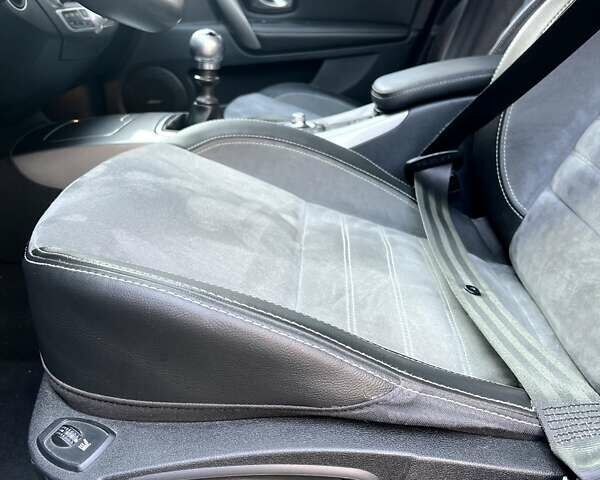 Сірий Рено Лагуна, об'ємом двигуна 1.46 л та пробігом 260 тис. км за 9600 $, фото 14 на Automoto.ua