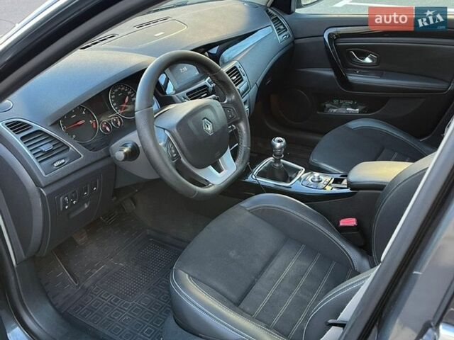 Серый Рено Лагуна, объемом двигателя 2 л и пробегом 437 тыс. км за 8300 $, фото 8 на Automoto.ua