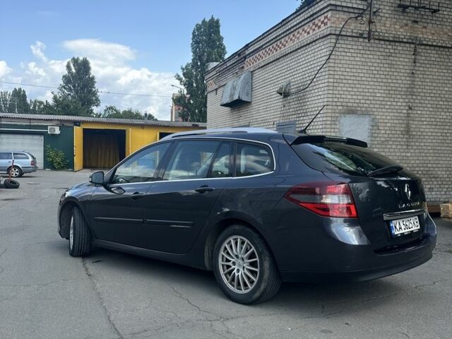 Серый Рено Лагуна, объемом двигателя 1.5 л и пробегом 303 тыс. км за 7600 $, фото 7 на Automoto.ua