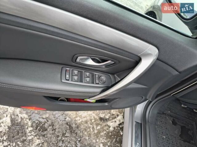 Сірий Рено Лагуна, об'ємом двигуна 1.5 л та пробігом 260 тис. км за 7100 $, фото 28 на Automoto.ua