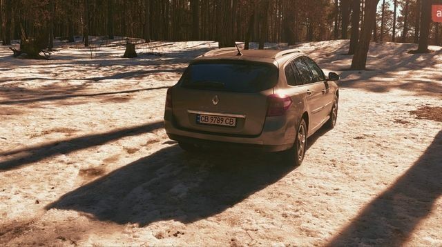 Серый Рено Лагуна, объемом двигателя 1.5 л и пробегом 240 тыс. км за 7800 $, фото 12 на Automoto.ua