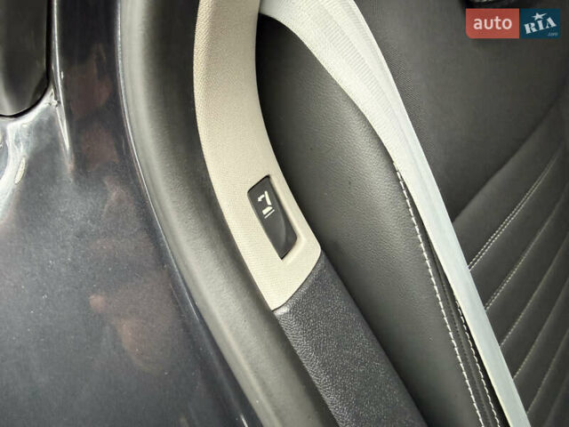 Серый Рено Лагуна, объемом двигателя 2 л и пробегом 270 тыс. км за 7999 $, фото 31 на Automoto.ua