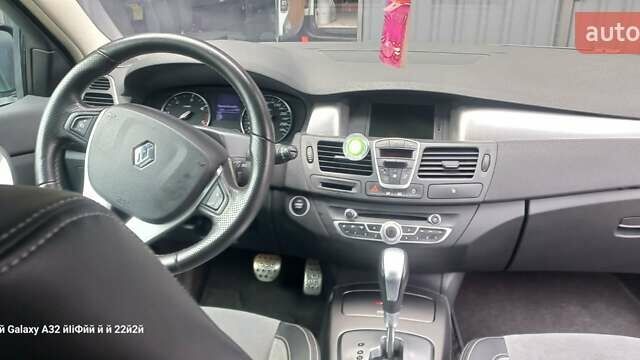 Сірий Рено Лагуна, об'ємом двигуна 2 л та пробігом 254 тис. км за 9300 $, фото 16 на Automoto.ua