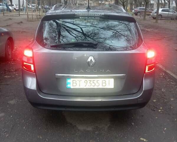 Серый Рено Лагуна, объемом двигателя 1.5 л и пробегом 272 тыс. км за 8000 $, фото 1 на Automoto.ua