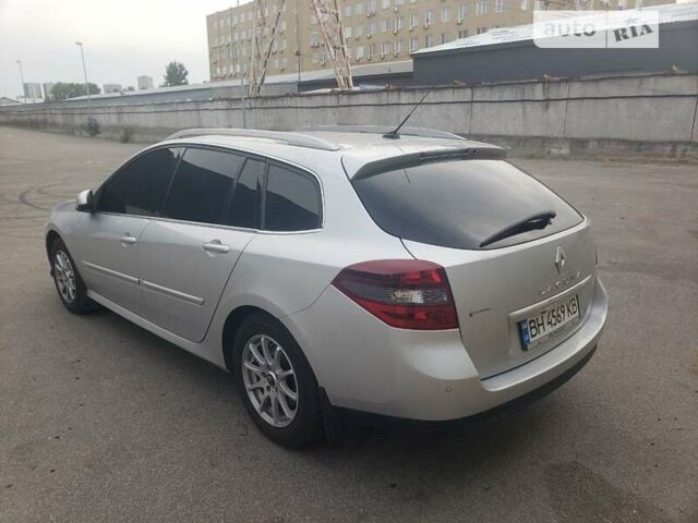 Серый Рено Лагуна, объемом двигателя 1.5 л и пробегом 247 тыс. км за 8700 $, фото 6 на Automoto.ua