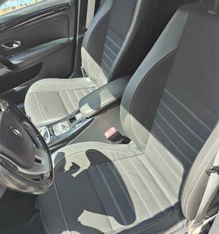 Серый Рено Лагуна, объемом двигателя 2 л и пробегом 290 тыс. км за 9500 $, фото 7 на Automoto.ua