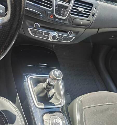 Серый Рено Лагуна, объемом двигателя 2 л и пробегом 290 тыс. км за 9500 $, фото 41 на Automoto.ua