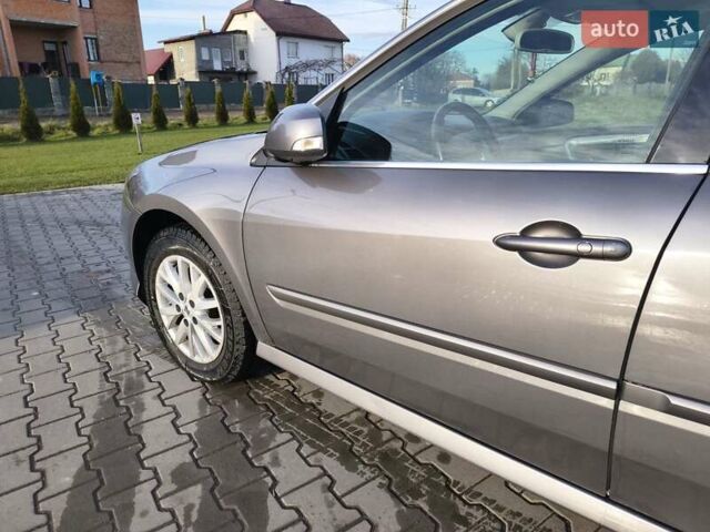 Серый Рено Лагуна, объемом двигателя 1.46 л и пробегом 305 тыс. км за 7500 $, фото 22 на Automoto.ua