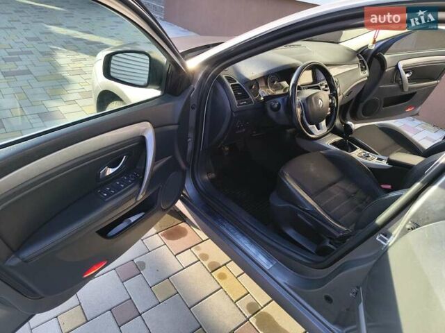 Серый Рено Лагуна, объемом двигателя 1.46 л и пробегом 305 тыс. км за 7500 $, фото 43 на Automoto.ua