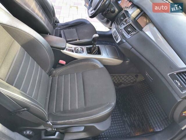 Серый Рено Лагуна, объемом двигателя 1.46 л и пробегом 305 тыс. км за 7500 $, фото 12 на Automoto.ua