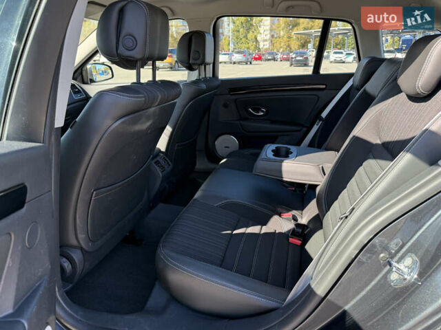 Серый Рено Лагуна, объемом двигателя 2 л и пробегом 181 тыс. км за 12200 $, фото 15 на Automoto.ua