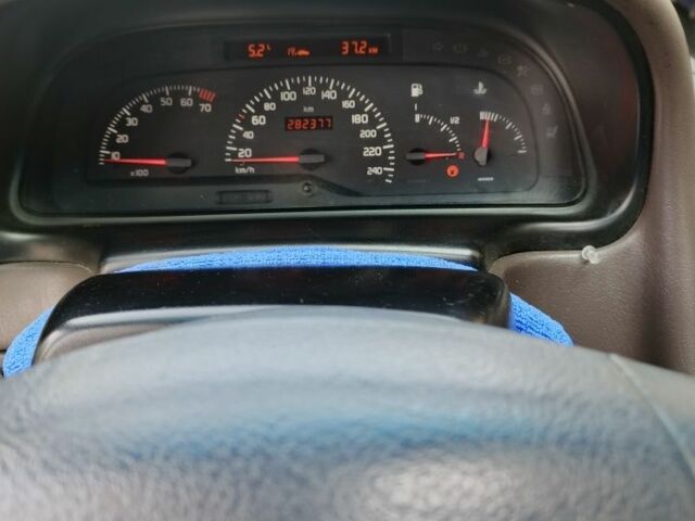 Серый Рено Лагуна, объемом двигателя 1.9 л и пробегом 283 тыс. км за 2900 $, фото 6 на Automoto.ua