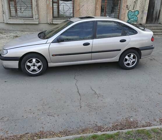 Серый Рено Лагуна, объемом двигателя 1.9 л и пробегом 283 тыс. км за 2900 $, фото 1 на Automoto.ua