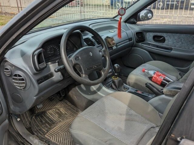 Сірий Рено Лагуна, об'ємом двигуна 1.8 л та пробігом 238 тис. км за 1600 $, фото 4 на Automoto.ua