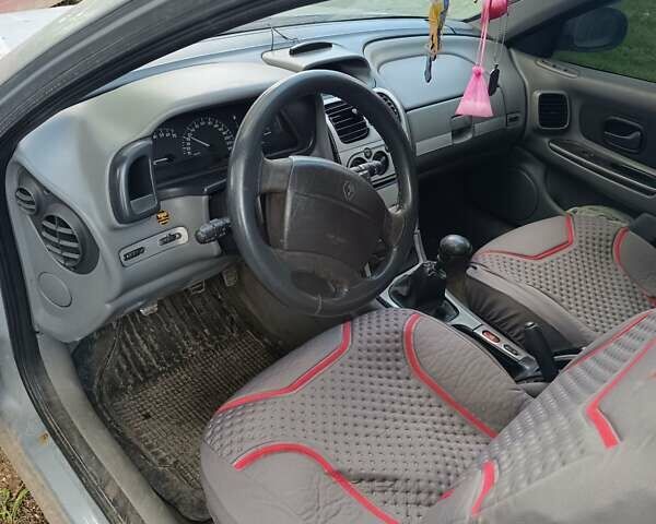 Сірий Рено Лагуна, об'ємом двигуна 1.6 л та пробігом 270 тис. км за 800 $, фото 1 на Automoto.ua