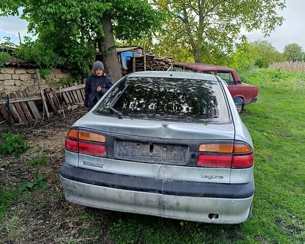 Сірий Рено Лагуна, об'ємом двигуна 1.6 л та пробігом 270 тис. км за 800 $, фото 3 на Automoto.ua