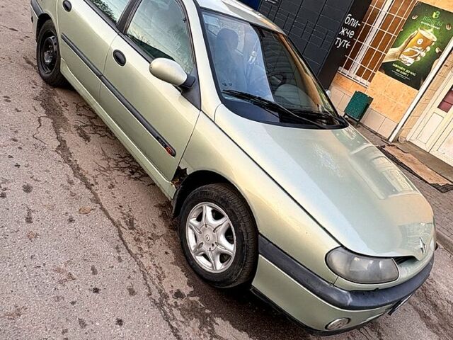 Серый Рено Лагуна, объемом двигателя 1.6 л и пробегом 0 тыс. км за 2500 $, фото 2 на Automoto.ua