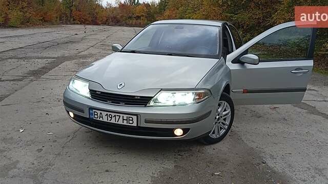 Серый Рено Лагуна, объемом двигателя 1.8 л и пробегом 139 тыс. км за 4700 $, фото 19 на Automoto.ua