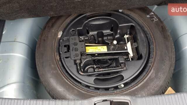 Серый Рено Лагуна, объемом двигателя 1.8 л и пробегом 139 тыс. км за 4700 $, фото 9 на Automoto.ua