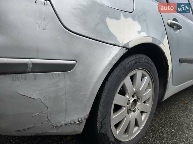 Серый Рено Лагуна, объемом двигателя 1.87 л и пробегом 600 тыс. км за 2900 $, фото 15 на Automoto.ua