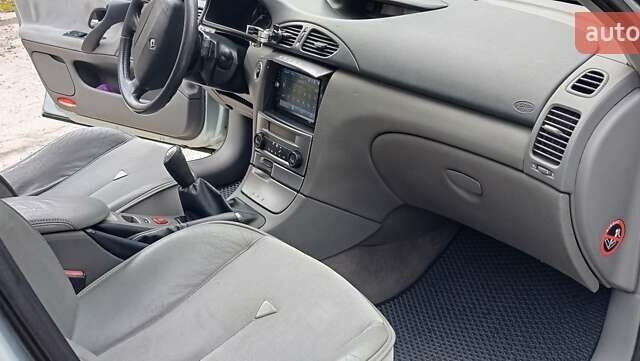 Серый Рено Лагуна, объемом двигателя 1.8 л и пробегом 139 тыс. км за 4700 $, фото 12 на Automoto.ua